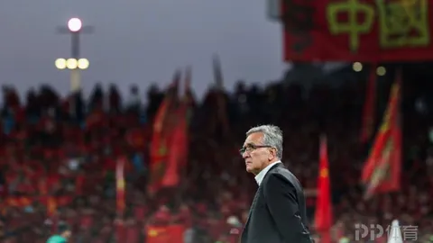 激情对决！里沙利松、穆阿尼领衔出战，热刺迎战富勒姆，库杜斯、范德芬强势登场！